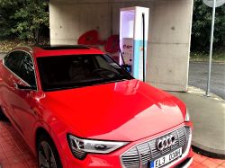 Audi e-tron Sportback - Image 8 from the photo gallery