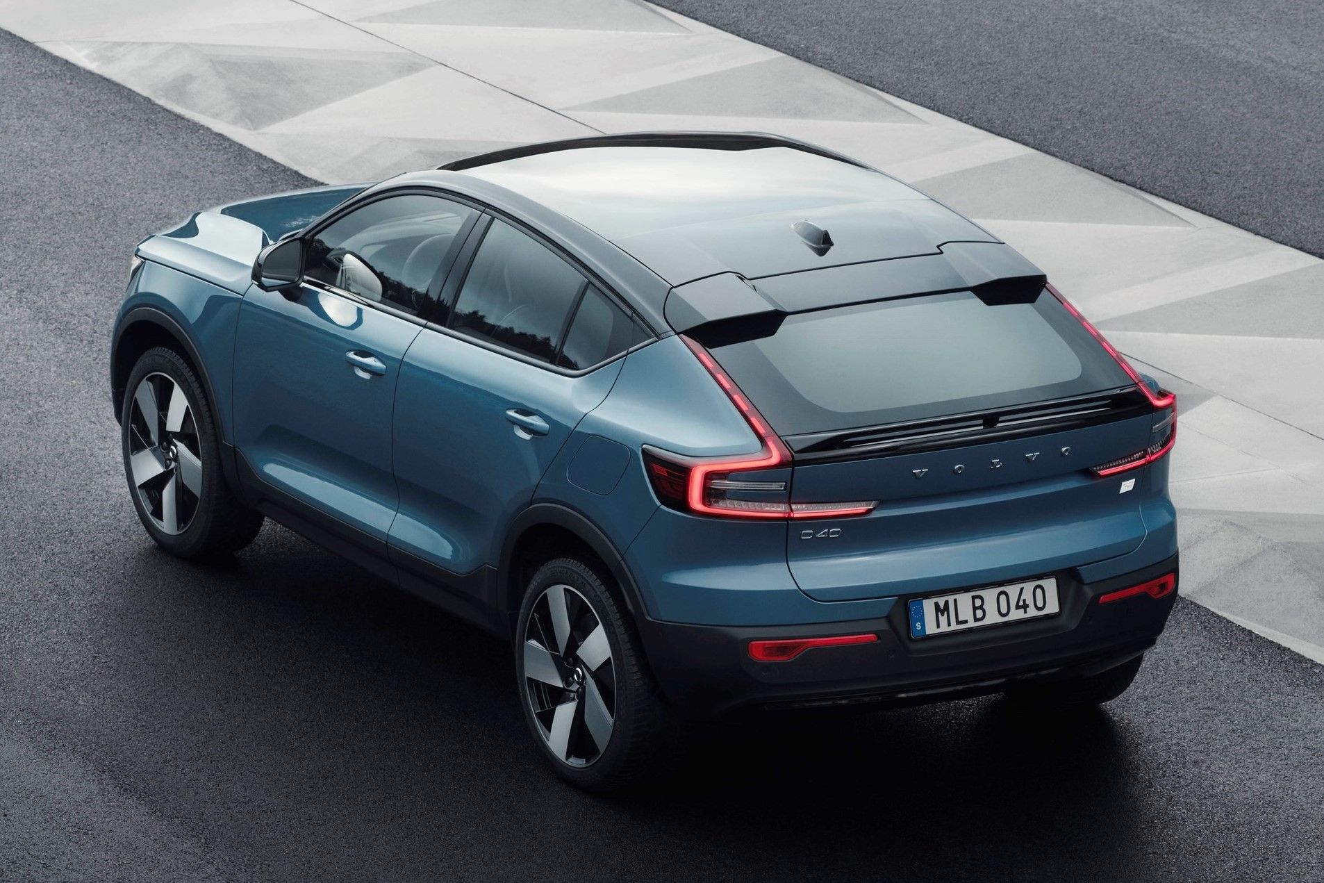 Volvo C40 Recharge News Volvo Cars launches its new, pure electric