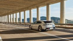 Porsche Taycan Cross Turismo - Bild 14 aus der Fotogalerie