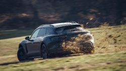 Porsche Taycan Cross Turismo - Bild 21 aus der Fotogalerie