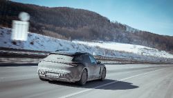 Porsche Taycan Cross Turismo - Image 20 from the photo gallery