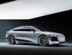 Audi A6 Sportback e-tron - front right view