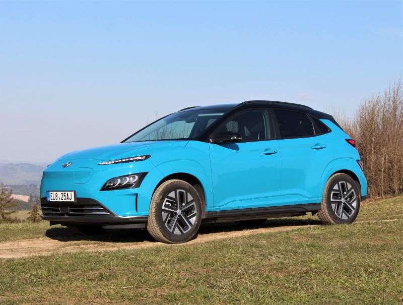 Hyundai Kona Electric 64 kWh 2021 - titulní obrázek