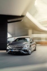 Mercedes-Benz EQS - front