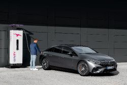 Mercedes-Benz EQS - side