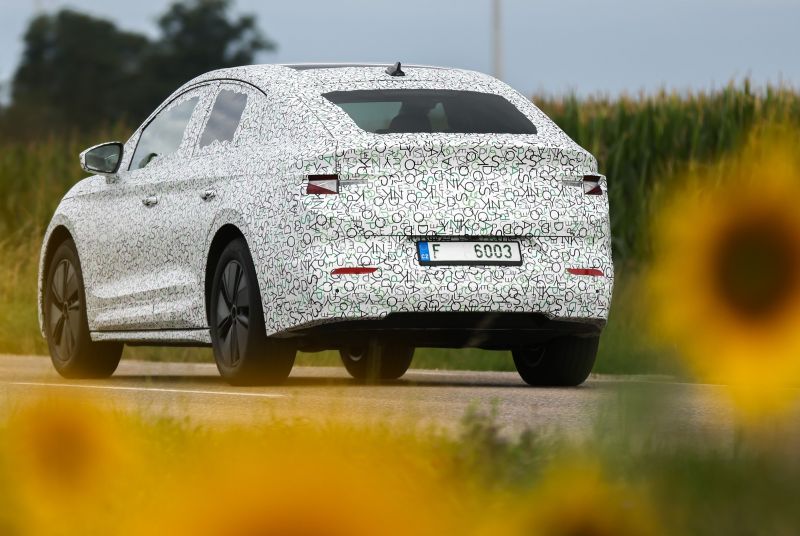 titulní obrázek článku: Skoda Enyaq Coupé iV - technical specifications and charging (26 photos)