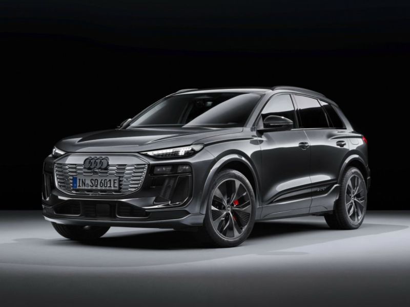 記事タイトルの表紙画像: New Audi Q6 e-tron: luxury rival to the Tesla Model Y with Porsche's 800V platform