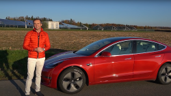 Tesla Model 3 - Image 21 from the photo gallery