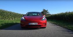 Tesla Model 3 - Bild 20 aus der Fotogalerie