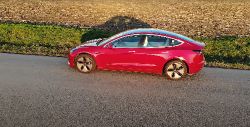 Tesla Model 3 - Image 25 from the photo gallery
