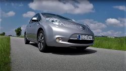 Nissan Leaf - Image 12 from the photo gallery