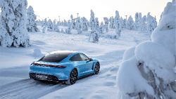 Porsche Taycan - photogallery image