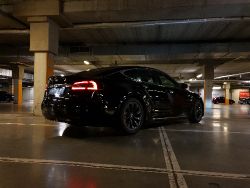 Tesla Model S - Bild 32 aus der Fotogalerie