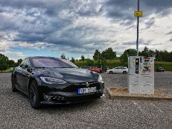 Tesla Model S - 3. obrázek fotogalerie