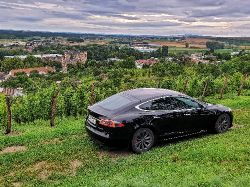 Tesla Model S - Bild 4 aus der Fotogalerie