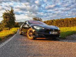 Tesla Model S - 13. obrázek fotogalerie