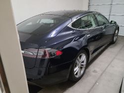 Tesla Model S - Bild 2 aus der Fotogalerie