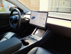 Tesla Model 3 - Bild 6 aus der Fotogalerie