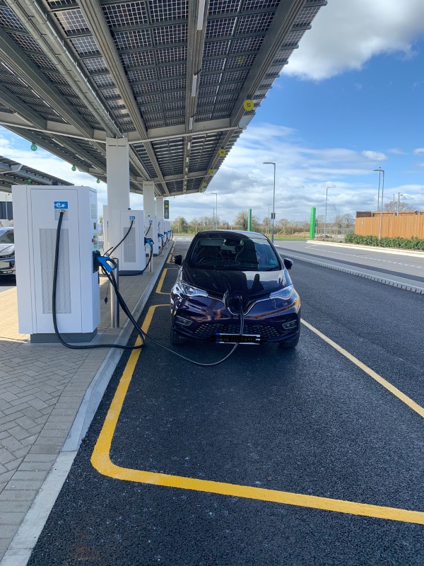 Renault Zoe Gt line ccs 2020 - タイトル画像