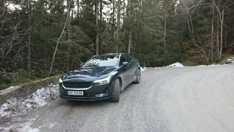 Polestar 2 Launch Edition. Not Performance. 2021 - title image