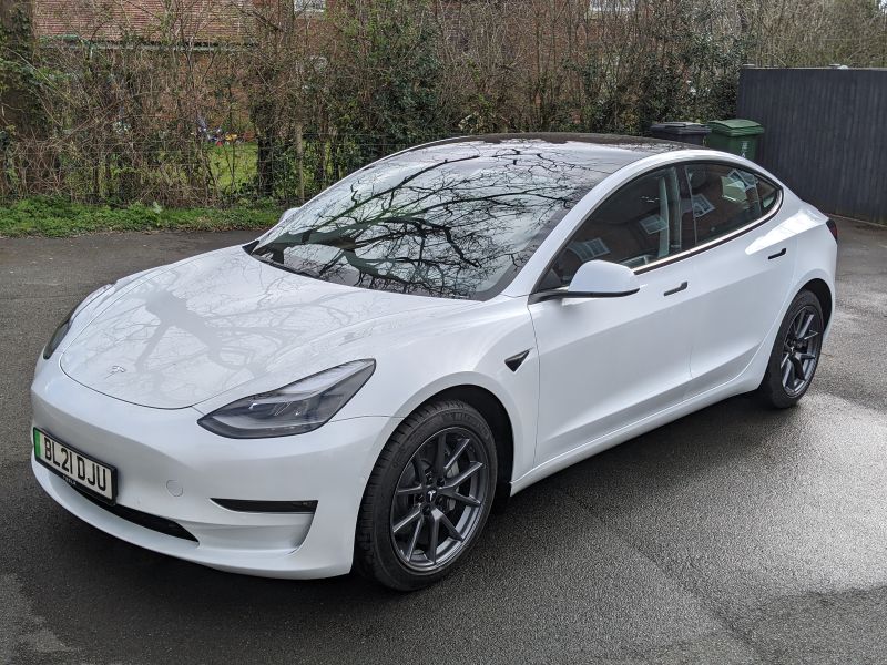 Tesla Model 3 Long Range 2021 - Titelbild