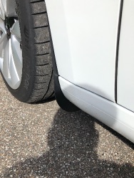 Tesla Model 3 - Mudflaps front