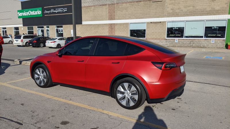 Tesla Model Y Long Range + Boost 2021 - title image