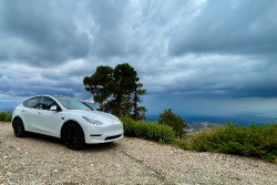 Tesla Model Y - Image 1 from the photo gallery