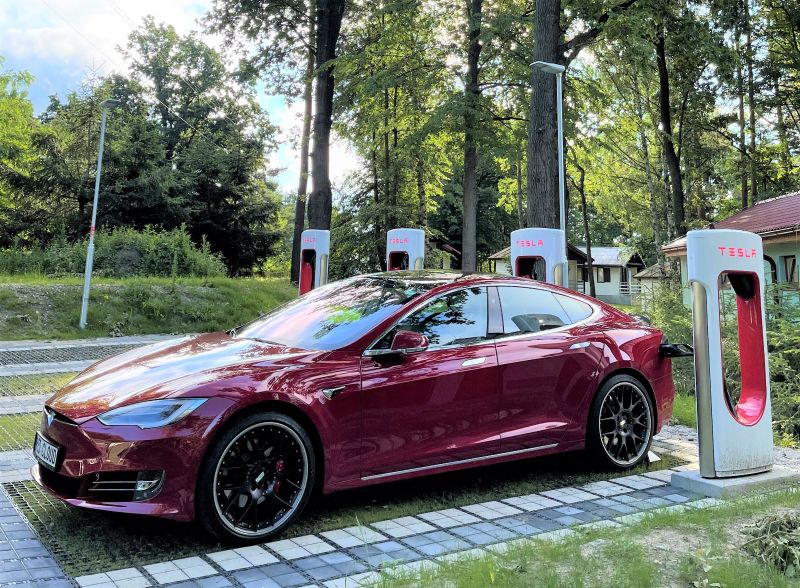 Tesla Model S P100D 2018 - Titelbild