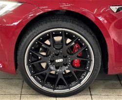 Tesla Model S - photogallery image