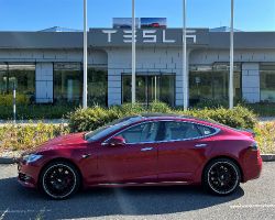 Tesla Model S - photogallery image