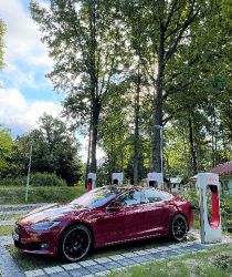 Tesla Model S - photogallery image
