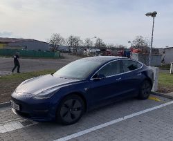 Tesla Model 3 - photogallery image