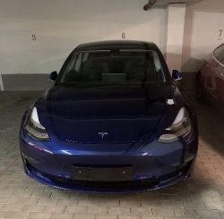 Tesla Model 3 - photogallery image