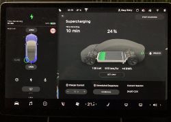 Tesla Model 3 - photogallery image