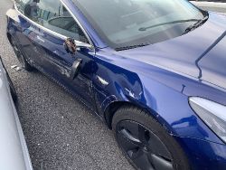 Tesla Model 3 - photogallery image