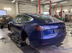 Tesla Model 3 - Bild 9 aus der Fotogalerie