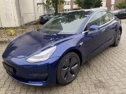 Tesla Model 3 - Image 5 from the photo gallery