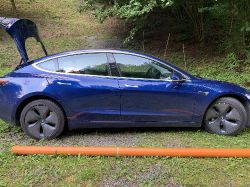 Tesla Model 3 - Image 8 from the photo gallery