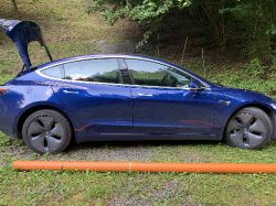 Tesla Model 3 - photogallery image