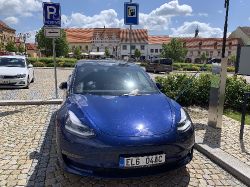 Tesla Model 3 - 2. obrázek fotogalerie