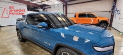 Rivian R1T - photogallery image