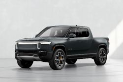 Rivian R1T - El Cap Granite