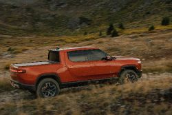 Rivian R1T - Image 5 from the photo gallery