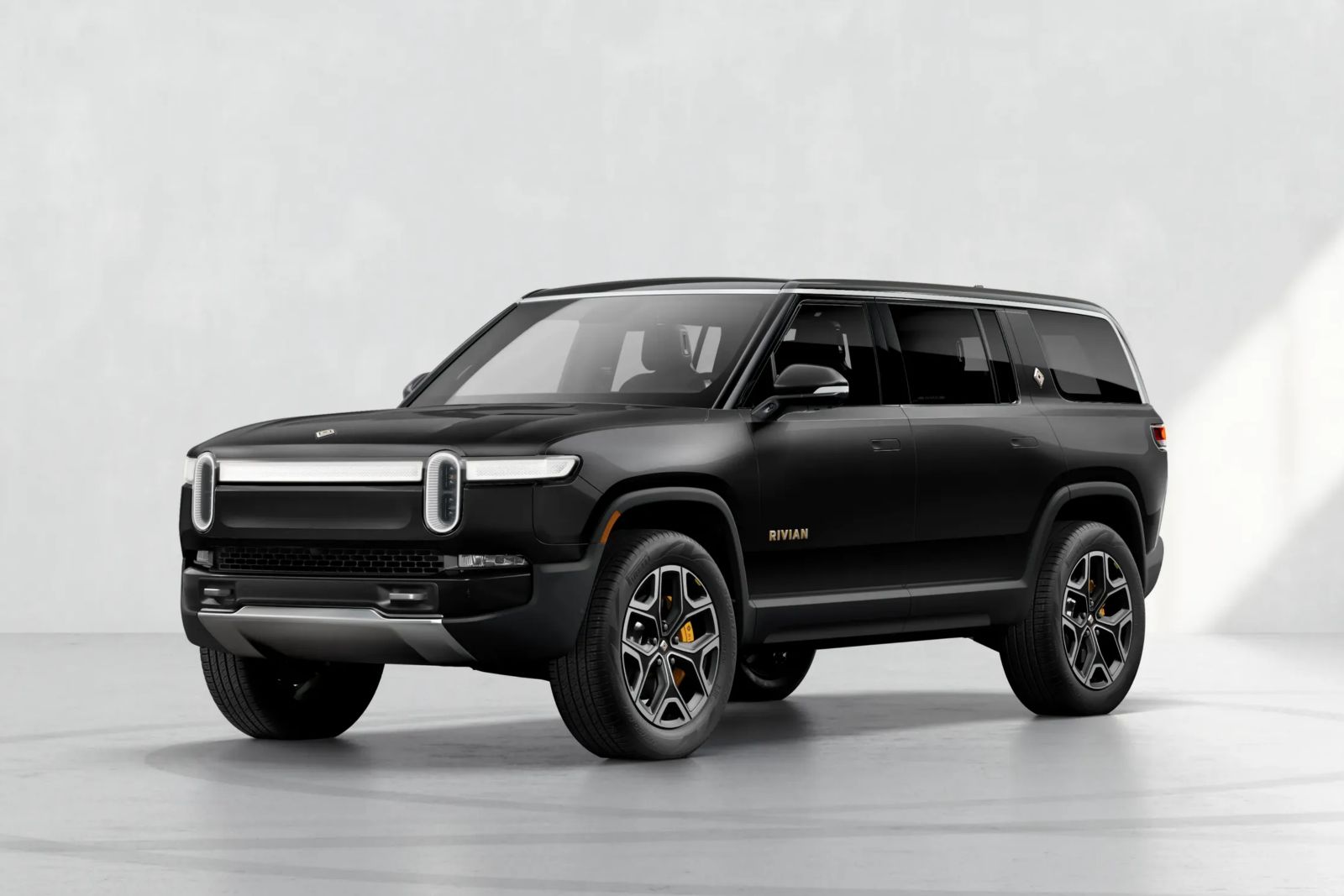 Rivian R1S DualMotor AWD Large Pack Technische Daten und Preise