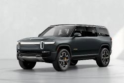 Rivian R1S - El Cap Granite