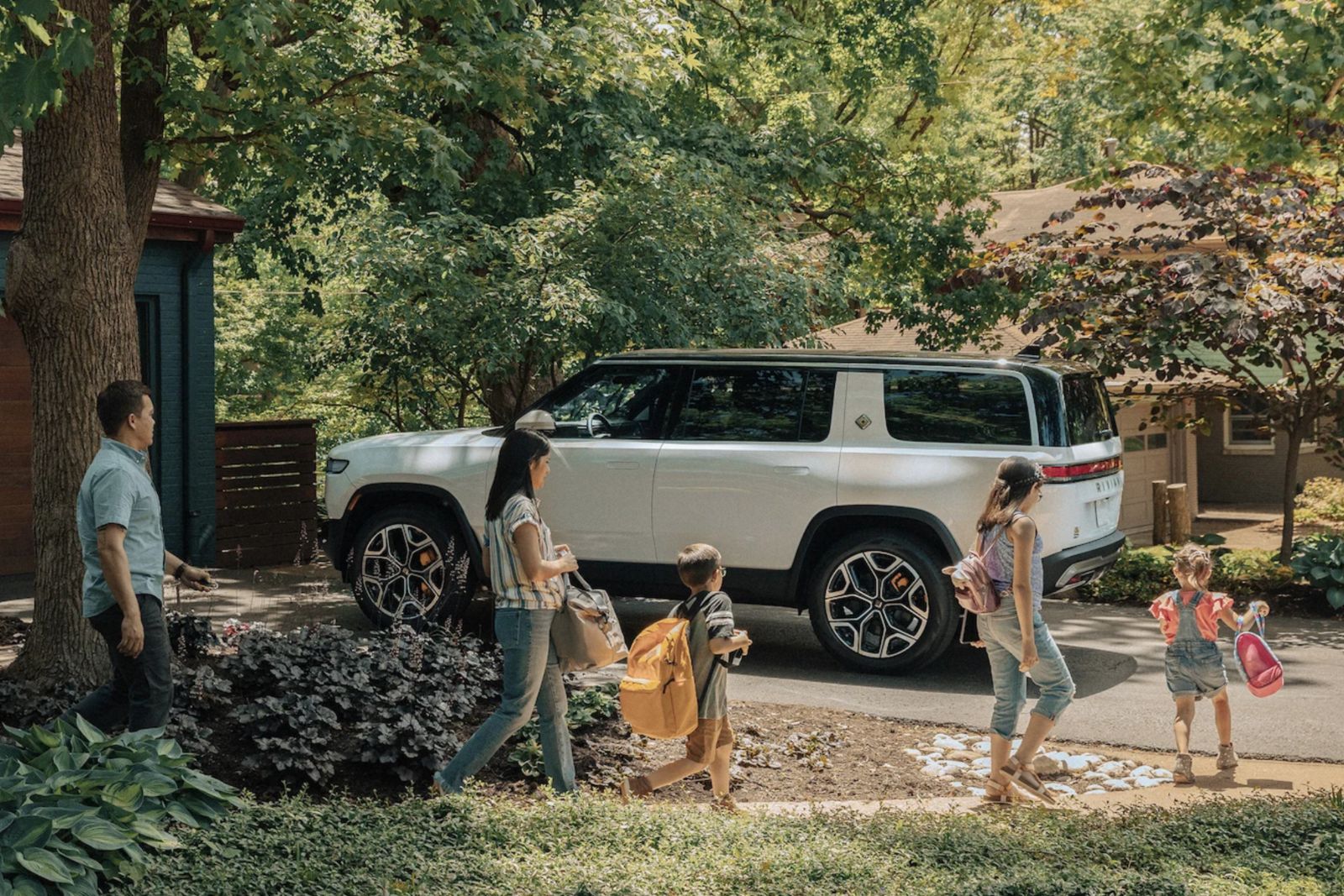 Rivian R1S DualMotor AWD Large Pack Technische Daten und Preise