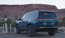 Rivian R1S - Charging