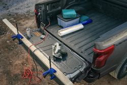 Ford F-150 Lightning - truck bed