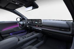 Hyundai Ioniq 6 - interior ambient light